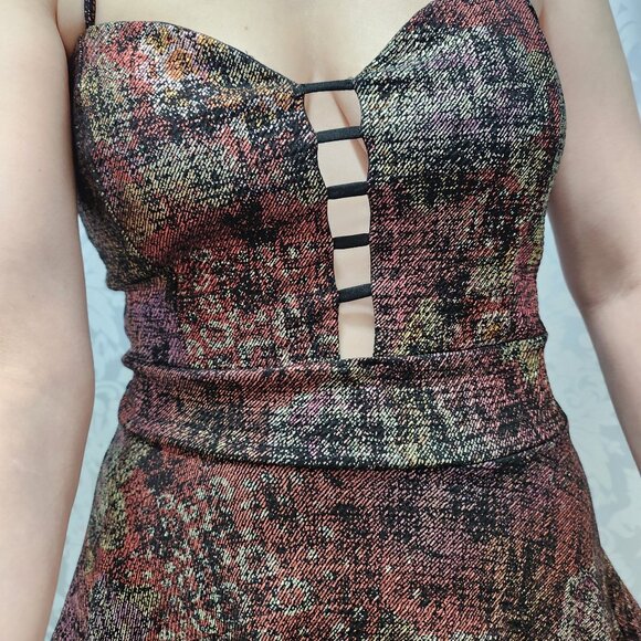 Y2K  Colorful Shiny Top With a Peplum - Picture 4 of 9